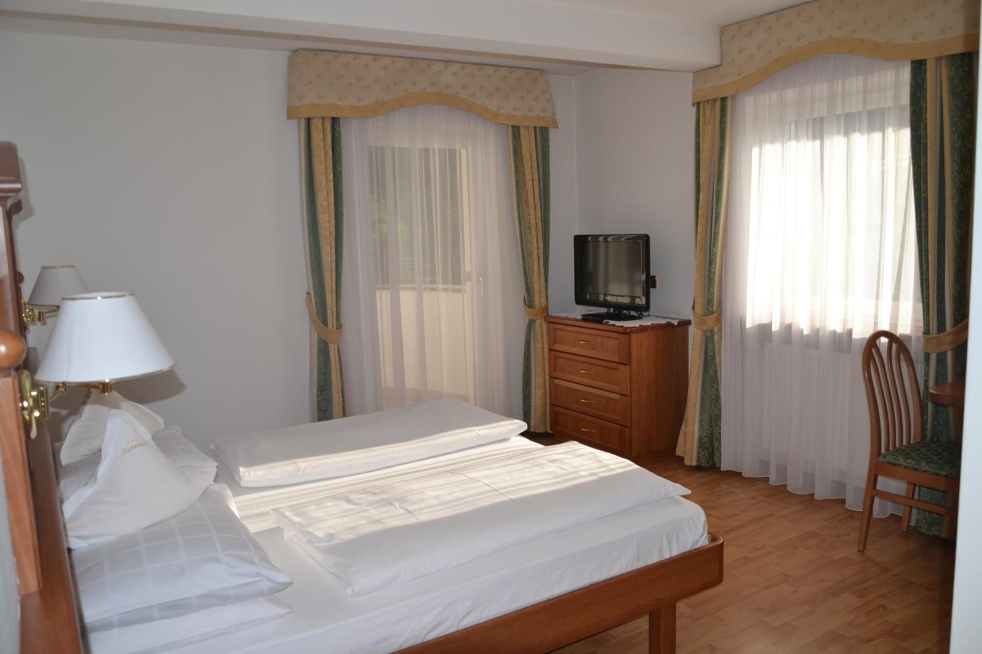 Hotel Scoiattolo 셀바디발가르디나 외부 사진
